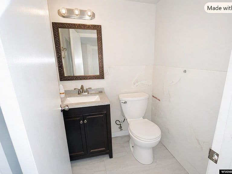 1405 Collins St photo 2