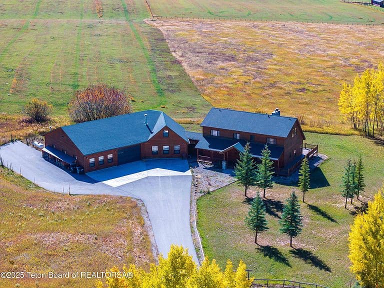 138 W Forest Dr photo 3