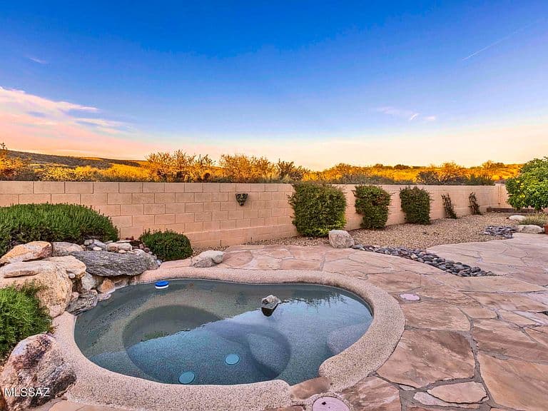 64240 E Greenbelt Ln photo 4