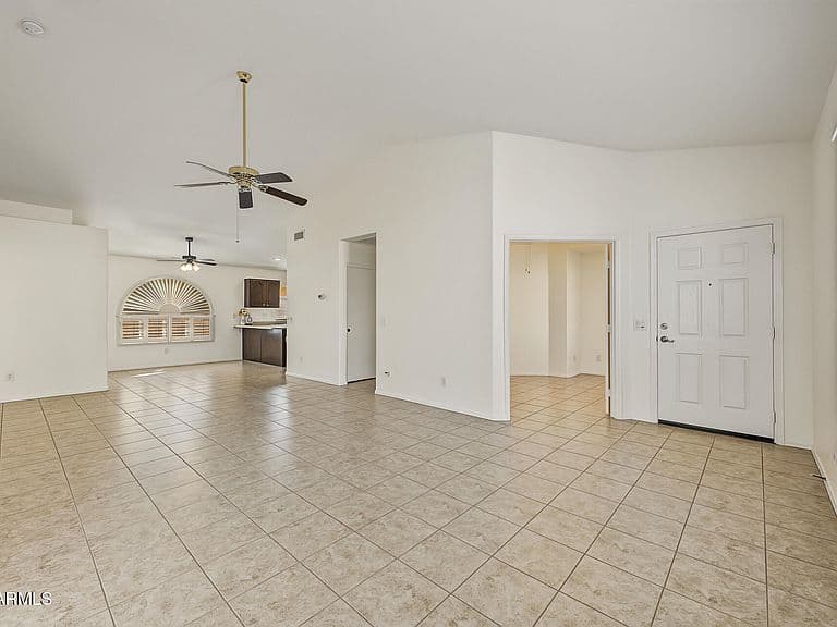 18082 W ADDIE Lane photo 3