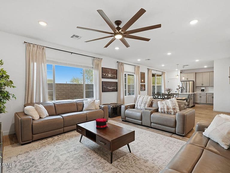 9240 E Sequence Ave photo 5