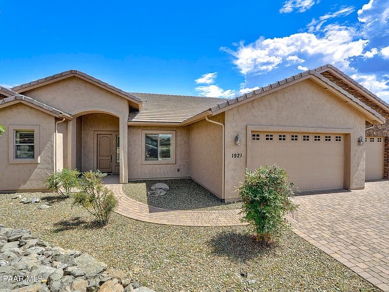 1921 Pinnacle Ln photo 5