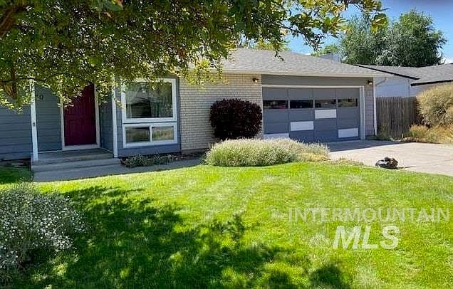 1530 Targhee Dr photo 1