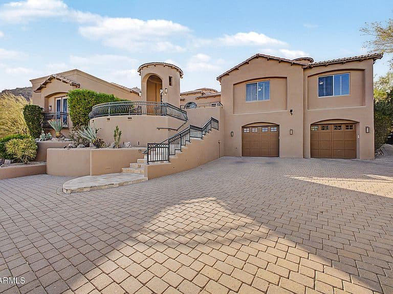 14598 E CORRINE Drive photo 1