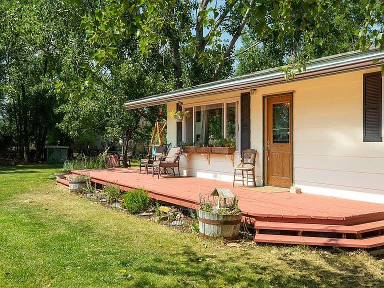 215 Nancy Lou Dr photo 2
