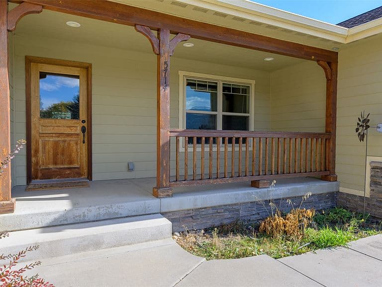 5714 Lonesome Dove Ln photo 2