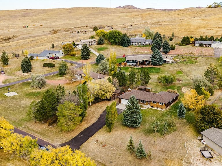 7 Country Estates Dr photo 4