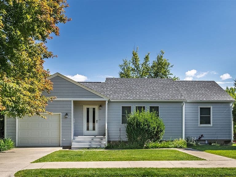 1408 Hauser Blvd photo 1