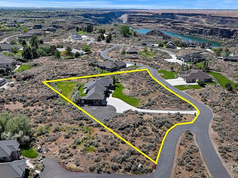3437 Rim Rock Dr photo 2