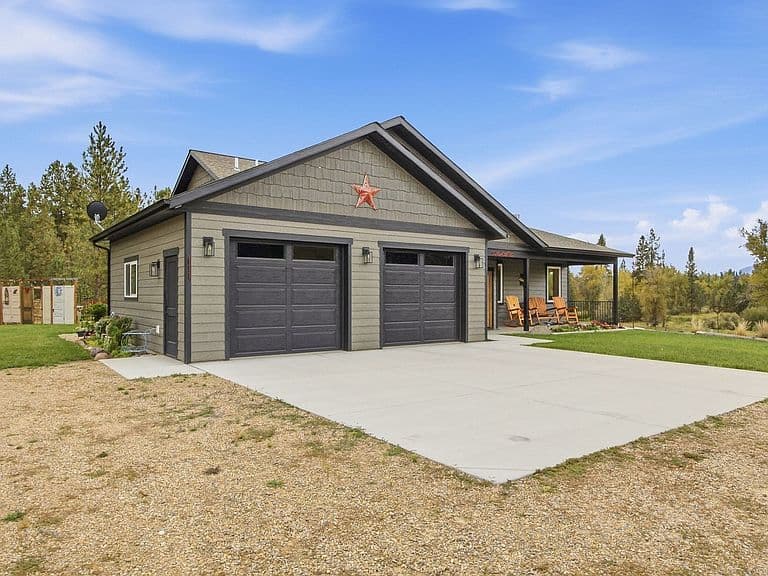 111 Log Cabin Ln photo 4