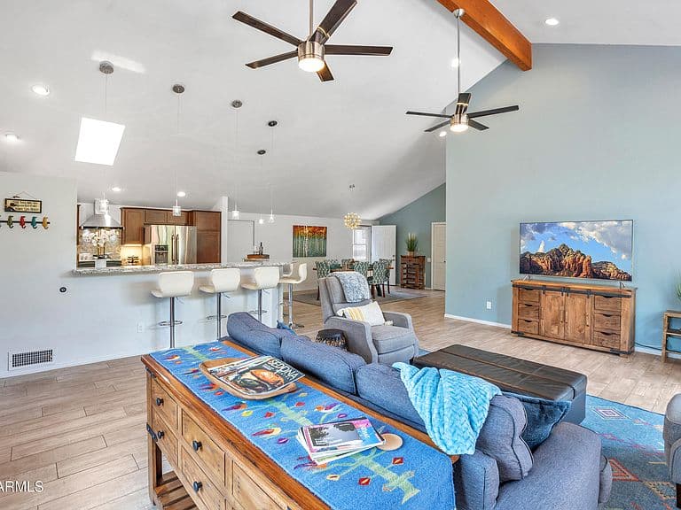 75 SANTA BARBARA Drive photo 5