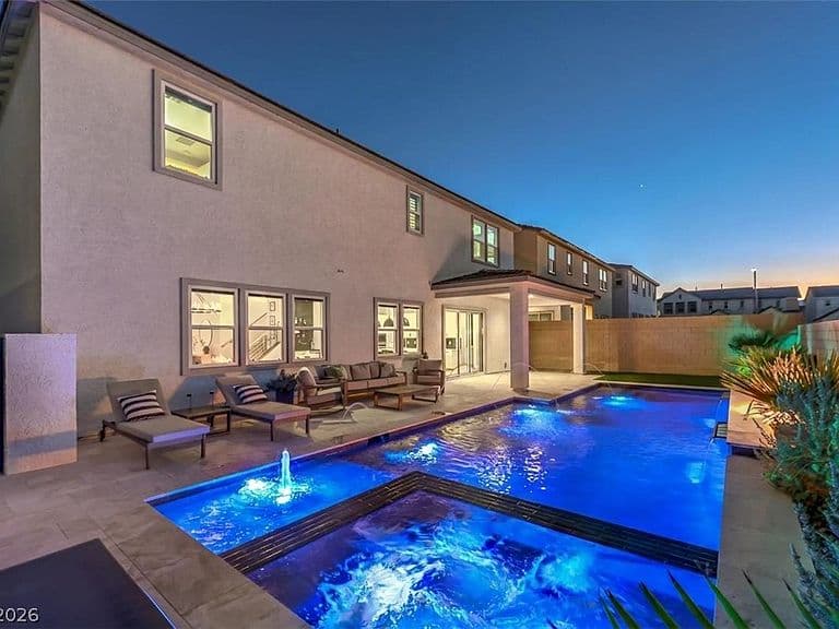 10214 Sequoia Glen Ave photo 5
