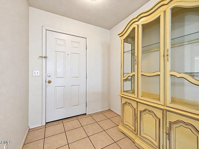 10550 E BOGART Avenue photo 5
