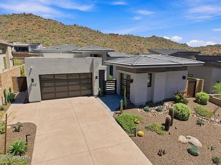 14174 E HIGHLAND Avenue photo 1