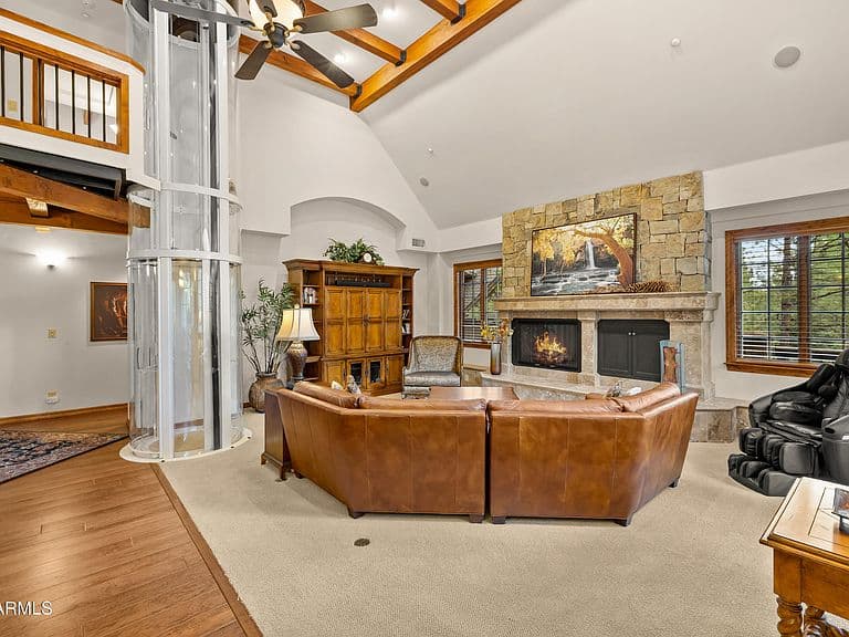 1712 E TRADE WINDS Court photo 5