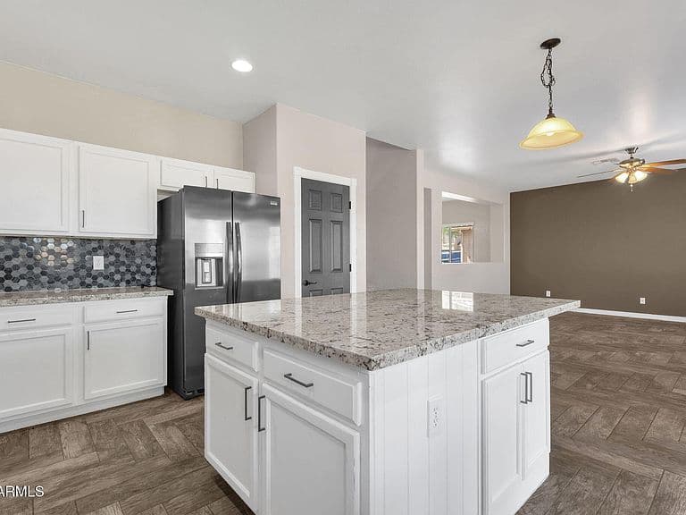20787 N 259TH Drive photo 5