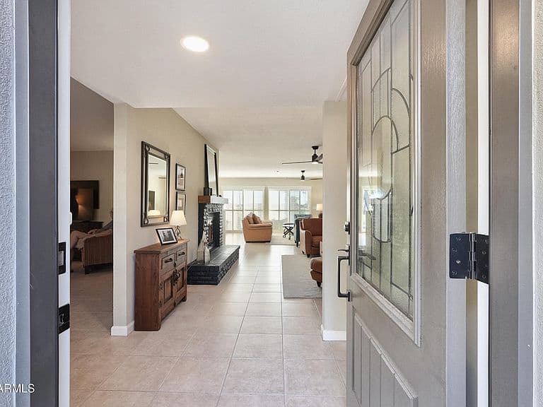 9519 W COUNTRY CLUB Drive photo 2