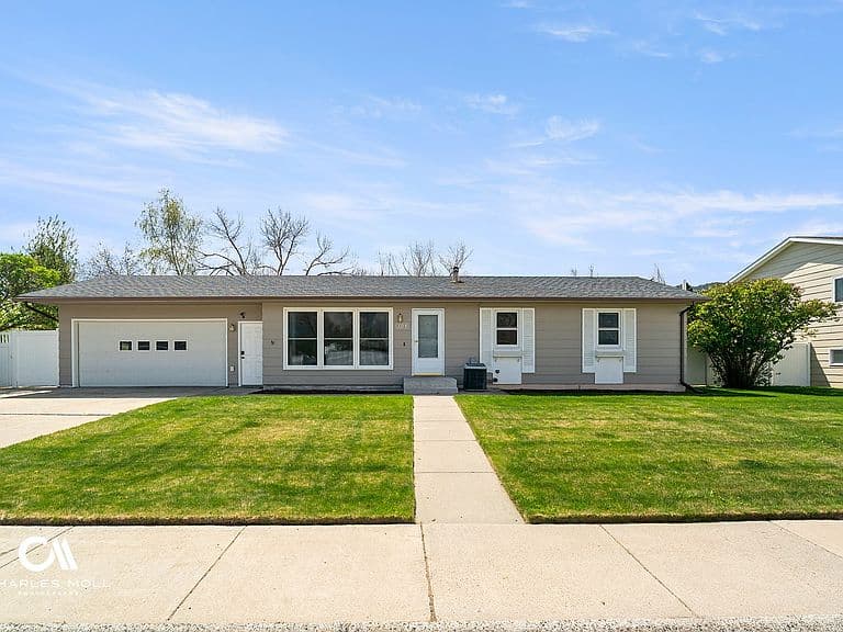 104 Ridgewood Ln photo 2