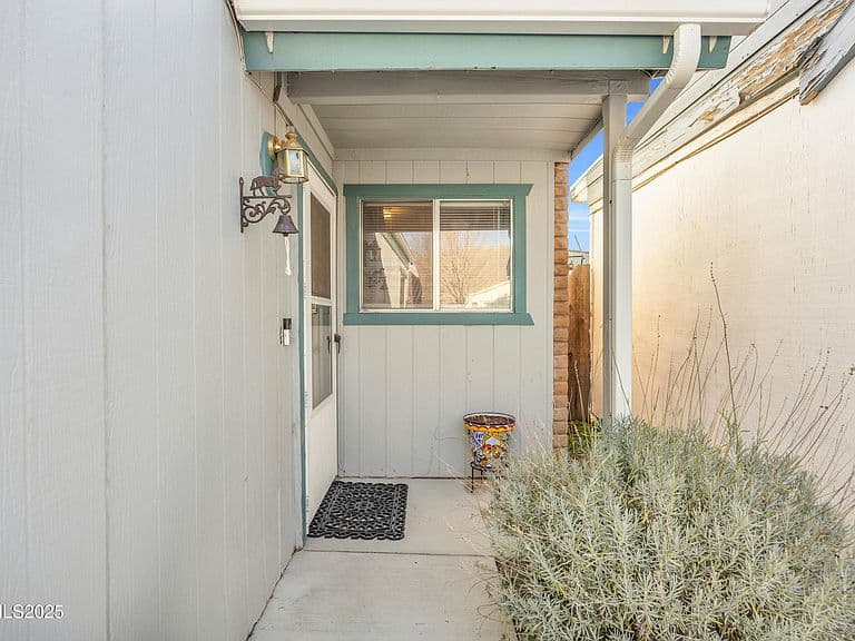 39 Granite Way photo 4