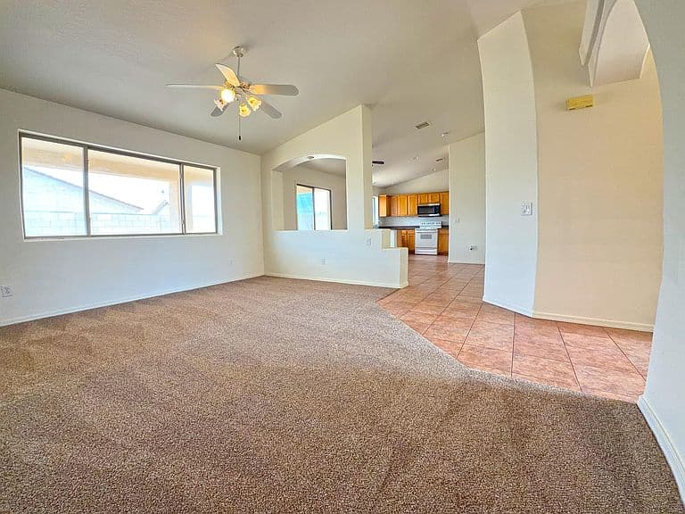 8306 W PINEVETA Drive photo 2