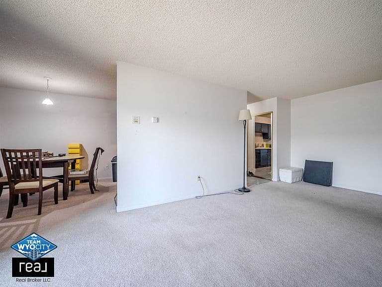 4440 S Poplar St Unit 202B photo 5