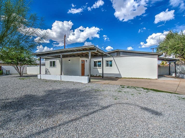 7626 W SHEILA Lane photo 1