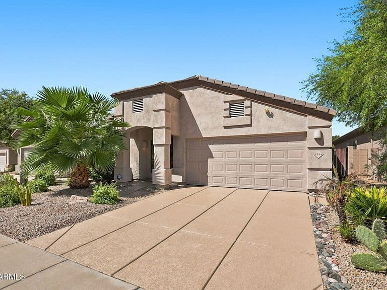 8844 E SHARON Drive photo 2