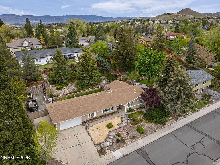 2680 Solari Dr photo 4