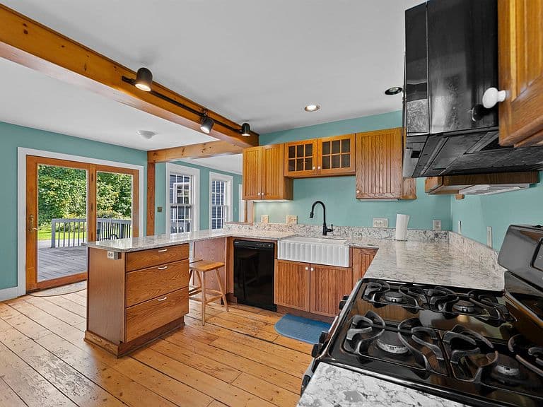 513 N Shore Road photo 4