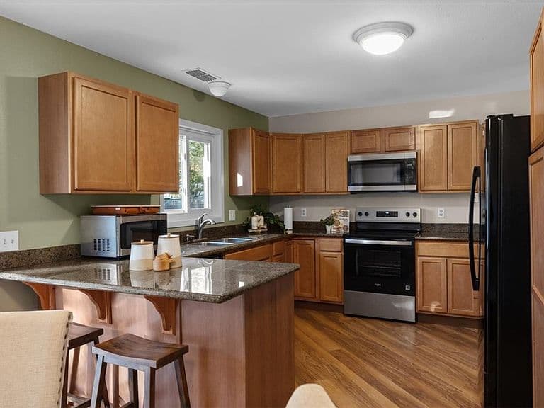 3760 Granger Ave W photo 2