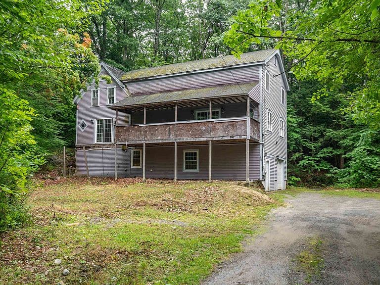 166 Woodbound Road photo 3