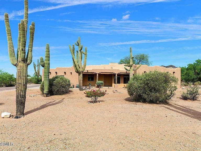 4750 N CACTUS Road photo 1