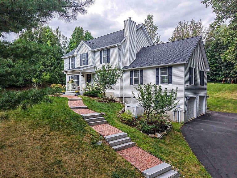 121 Birkdale Road photo 3