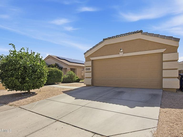 12405 W DREYFUS Drive photo 5