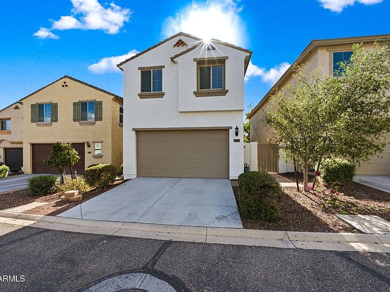 20883 W MAIDEN Lane photo 4
