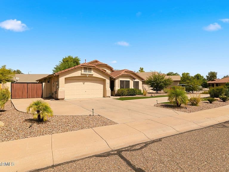 3416 W PATRICK Lane photo 3