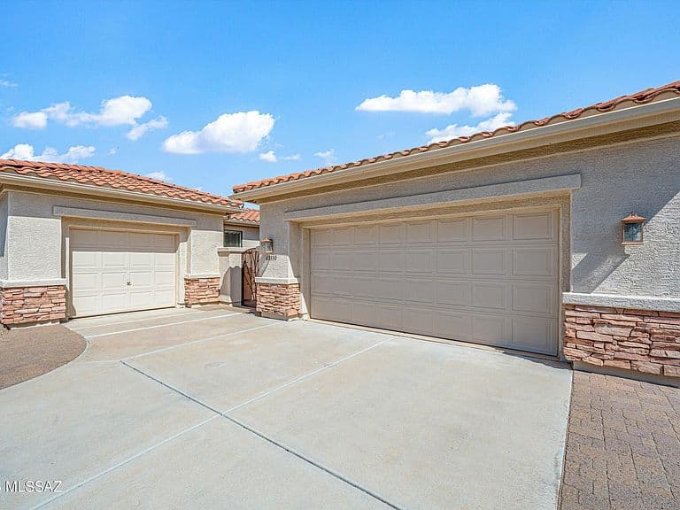 63330 E Harmony Dr photo 5