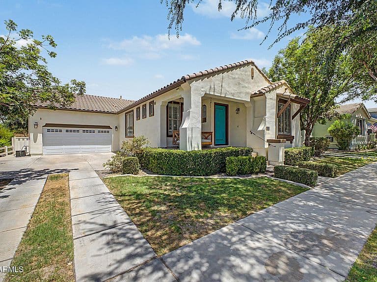 2850 E CAMELLIA Drive photo 5