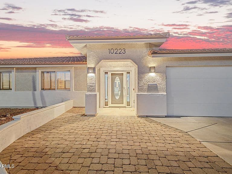 10223 W DESERT HILLS Drive photo 5