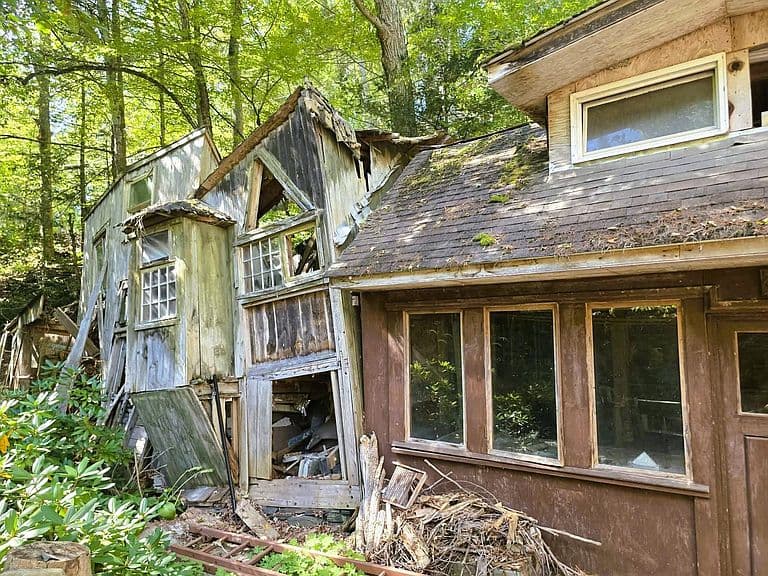 1107 Broad Brook Road photo 3