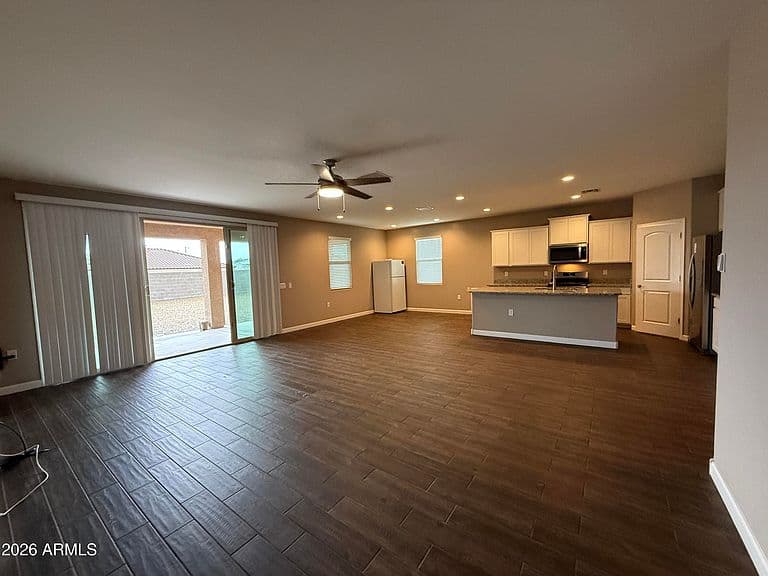 30565 W CLARENDON Avenue photo 5