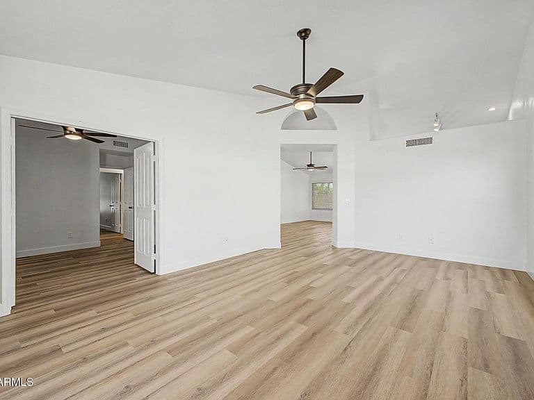 3701 E RENEE Drive photo 5