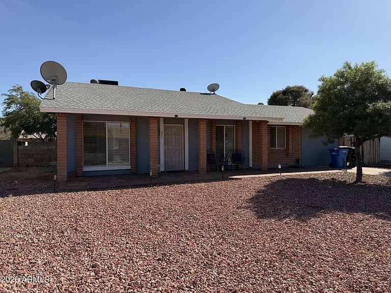 407 W ORAIBI Drive photo 1