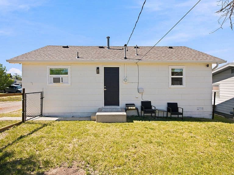 124 Patton St photo 5