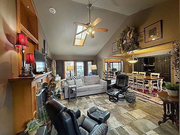 379751 N Shore Dr photo 4