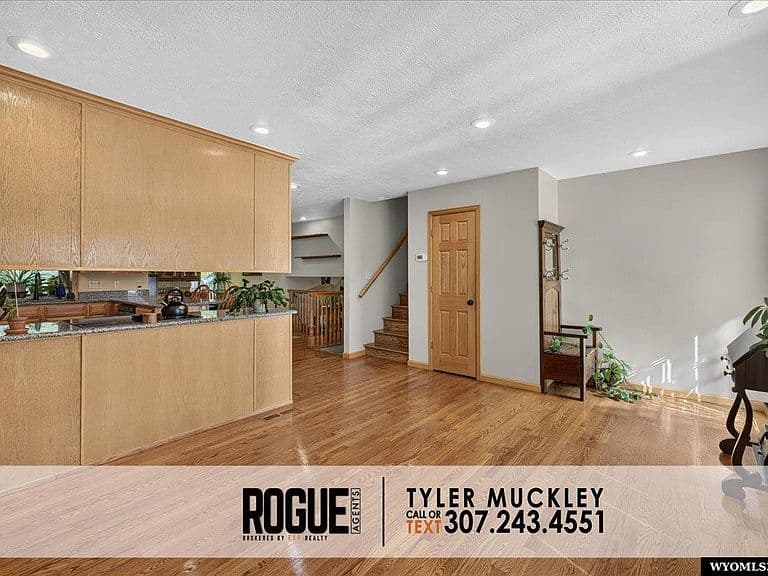 4450 Oriole Ct photo 5