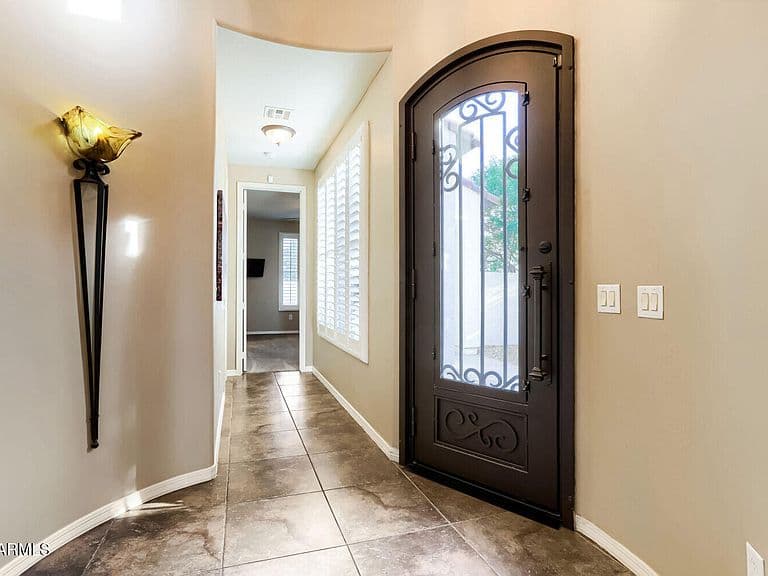 2178 E WISTERIA Drive photo 5