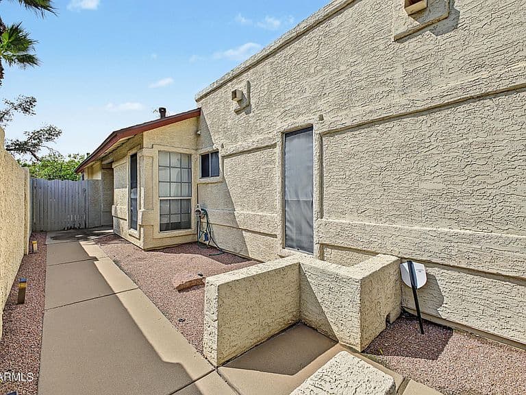 1229 W CALLE DEL NORTE -- photo 4