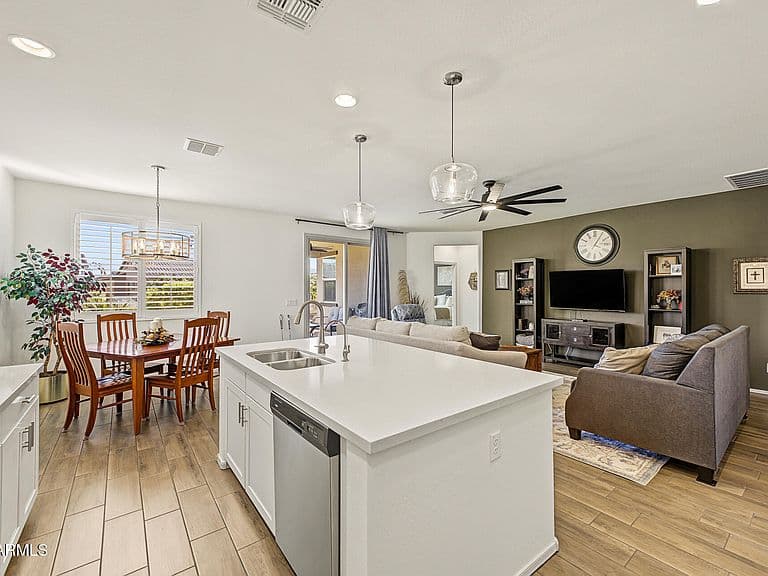 41845 W Mesquite Road photo 3