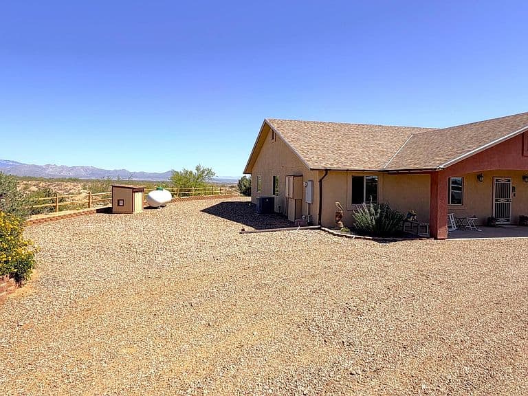 1206 W Arroyo Vista Dr photo 4
